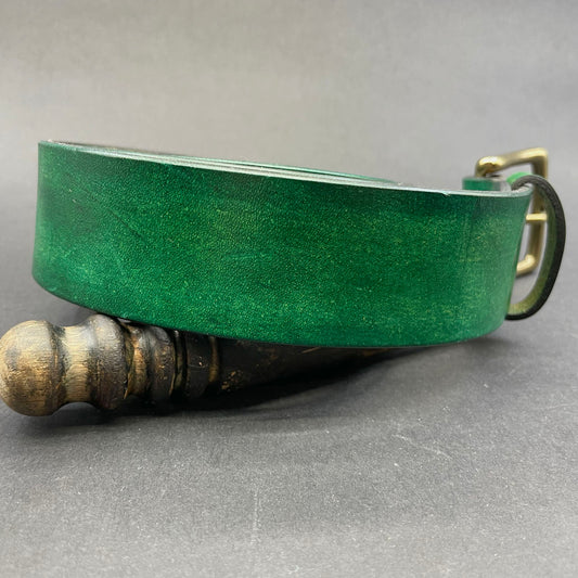 Odinis diržas su žalvarine sagtimi