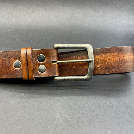 Odinis diržas su sendinta sidabro spalvos sagtimi