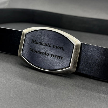 Odinis diržas su graviruota sagtimi