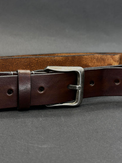 Odinis diržas su sendinta sidabro spalvos sagtim